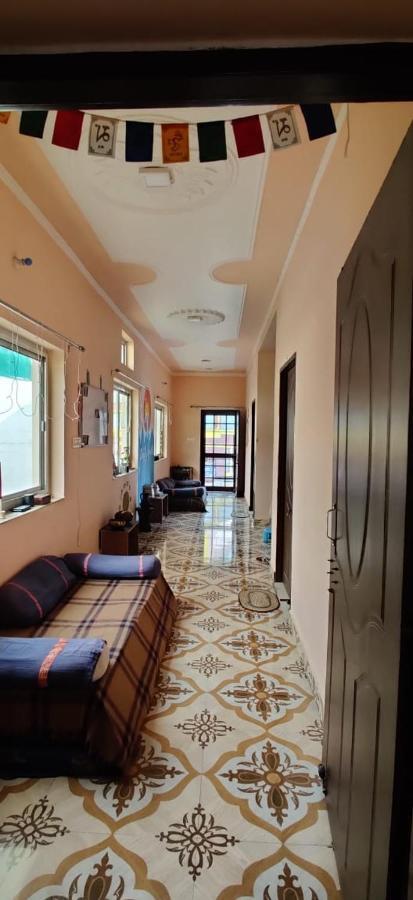 Albergue Tebaar Backpackers Rishīkesh Exterior foto